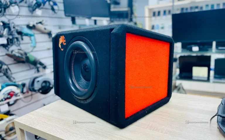 Сабвуфер  Piranha 12a v2