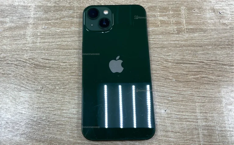 Apple iPhone 13 128 ГБ.