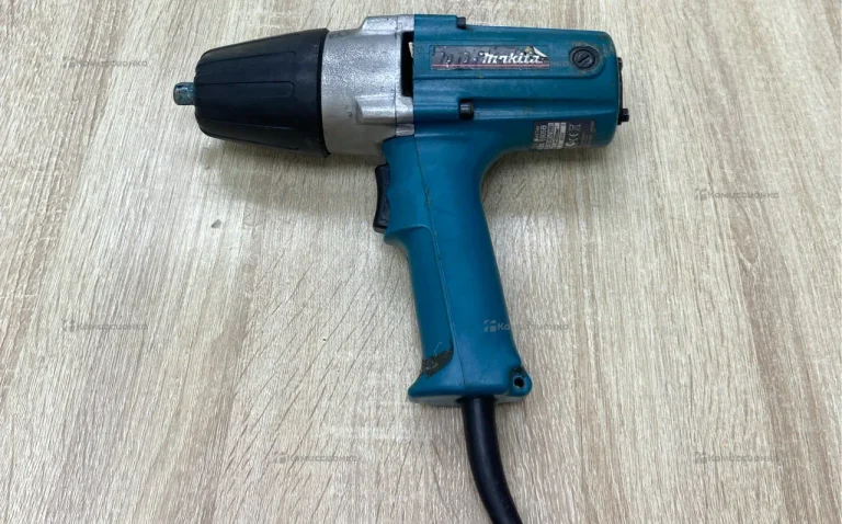 Гайковерт makita 6905B