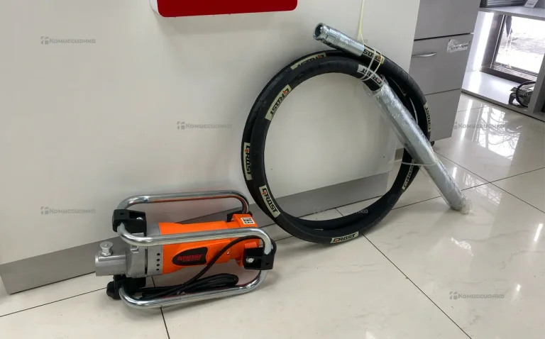 Привод глубинного вибратора GROST VGN 2300