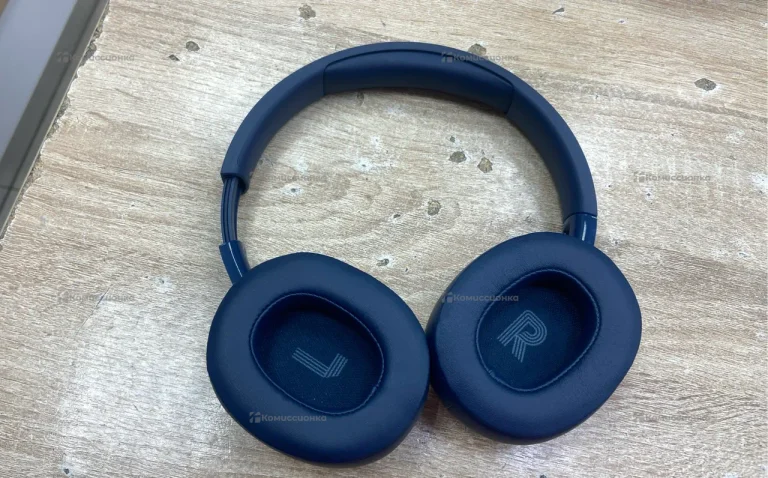 Наушники  JBL TUNE 720BT