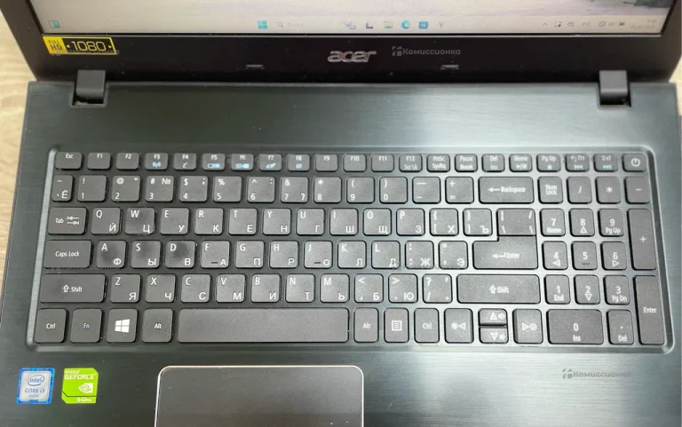 Ноутбук Acer 15.6”  i3 6006U 6gb SSD 256gb HDD 1tb