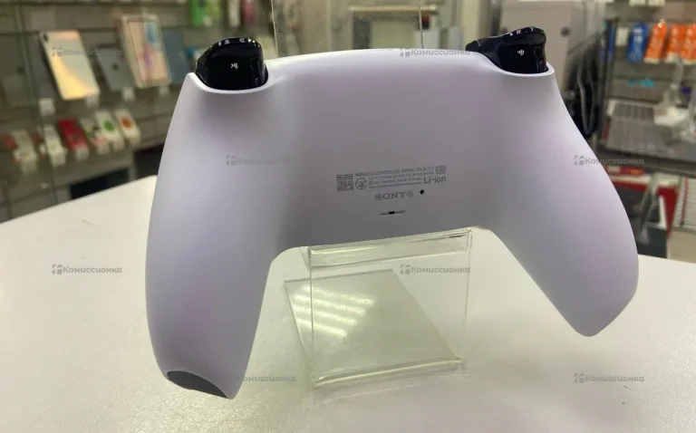 PlayStation 5 джойстик