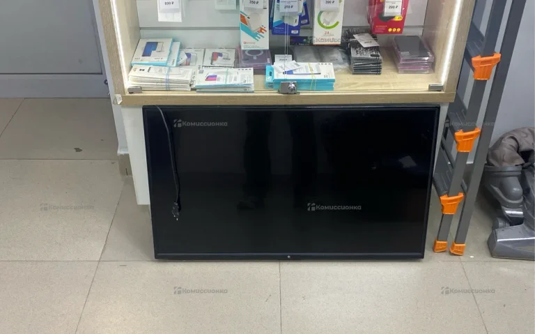 Телевизор Dexp U43F8000E