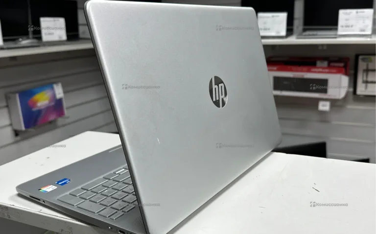 Ноутбук hp laptop 15 dy2795wm