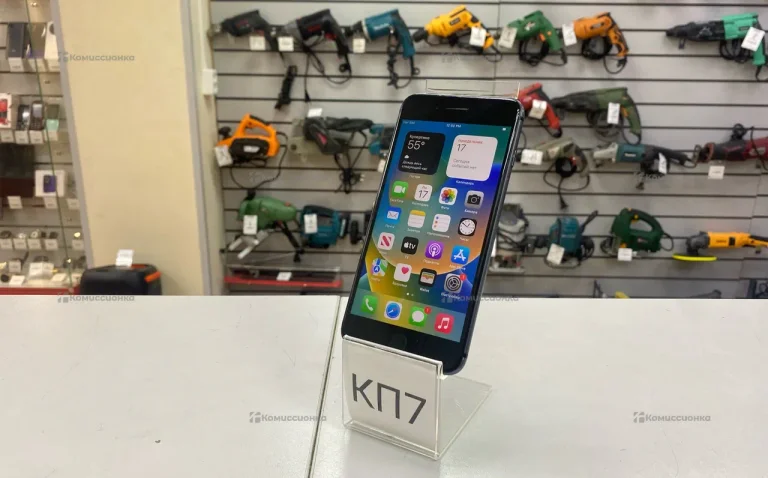 Apple iPhone 8 Plus 3/128 ГБ