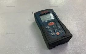 Лазерный дальномер Bosch DLE40