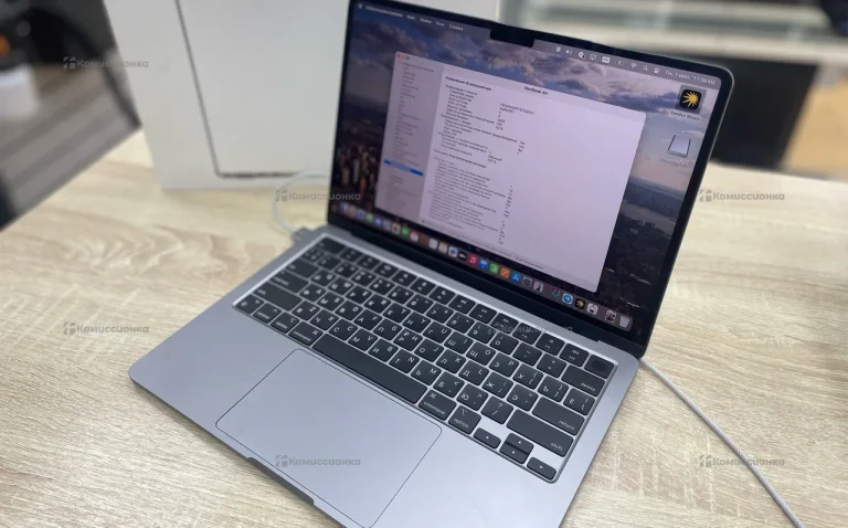Ноутбук  MacBook Air 13 m3
