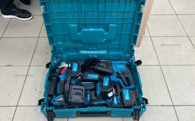 Набор инструментов Makita 4 в 1
