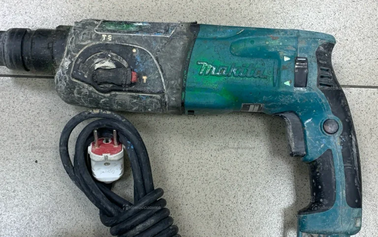 Перфоратор Makita HR2470