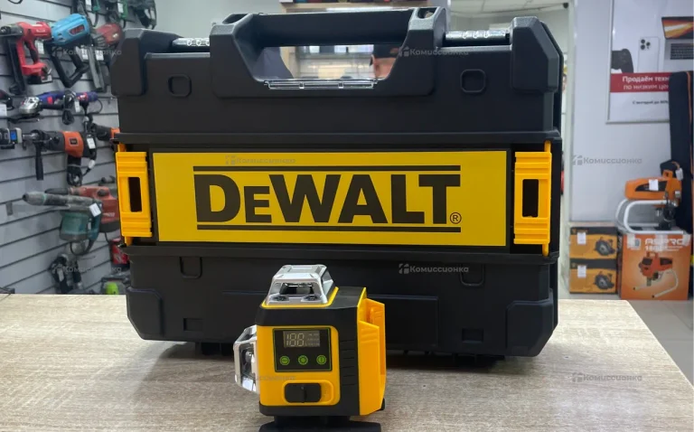 Лазерный уровень Dewalt (реплика)