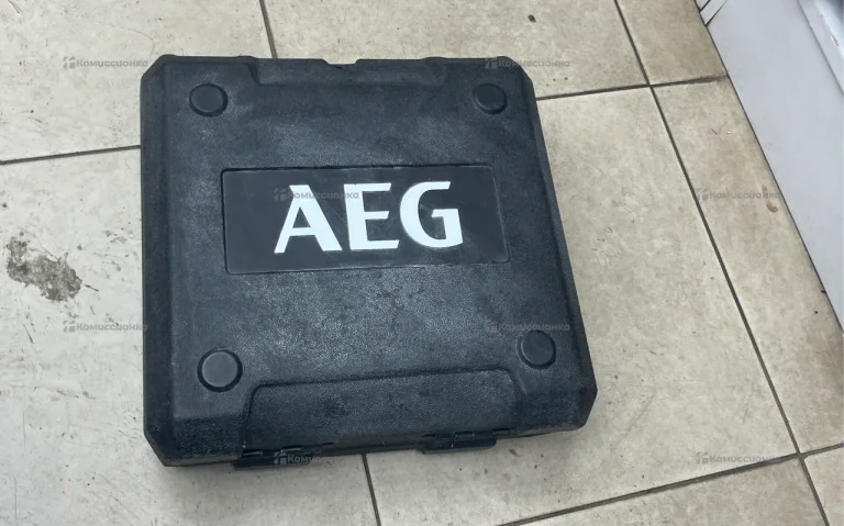 Шуруповерт  AEG bd18g4