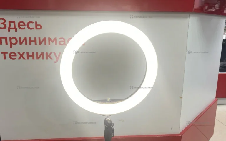 Кольцевая лампа RGB LED MJ33 с треногой
