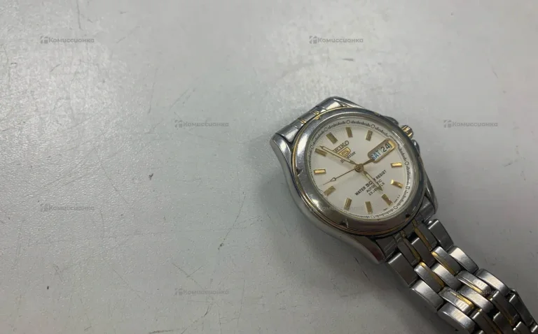 Часы seiko 5 seprior