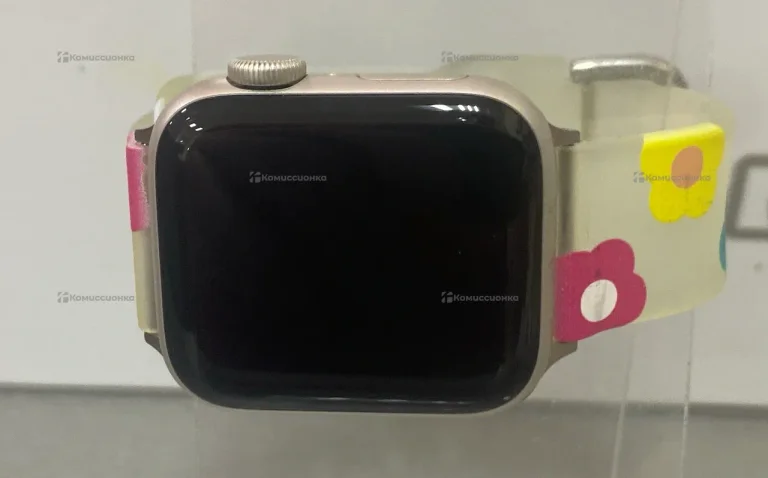 Часы  Apple Watch SE 2 2024