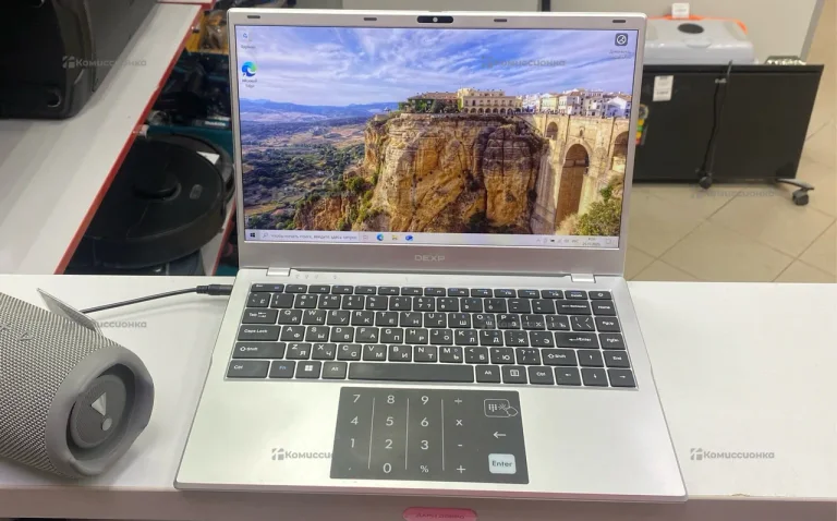 Ноутбук dexp aquilon c14-icw300