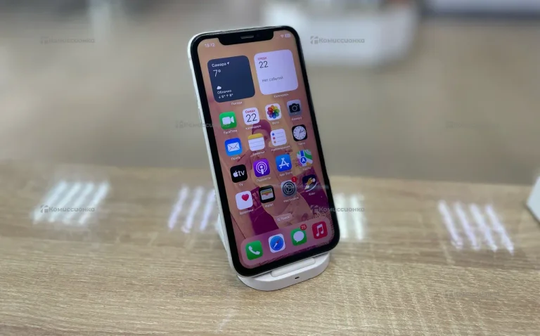 Apple iPhone XR 3/64 ГБ