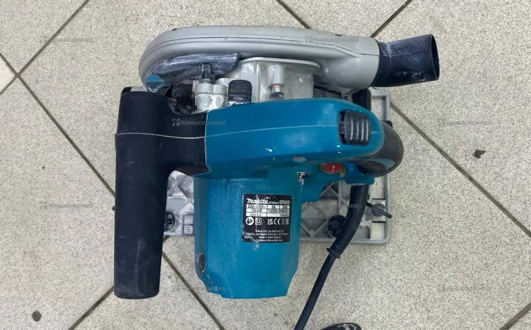 Погружная пила Makita SP6000