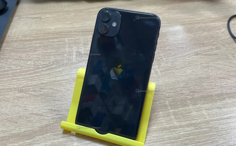 Apple iPhone 11 4/64 ГБ