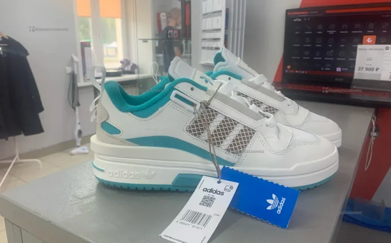 Кроссовки Adidas