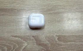 Наушники  AirPods 4