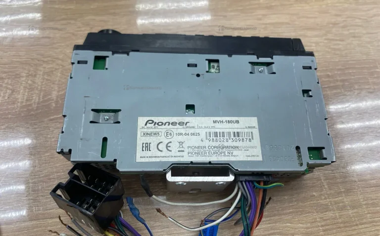 Автомагнитола Pioneer MVH-180UB