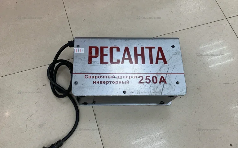 Сварочный аппарат Ресанта СПИ-250А