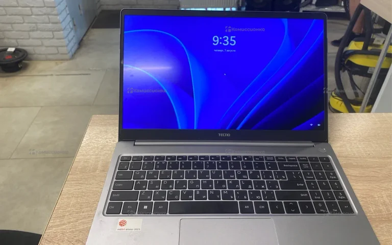 Ноутбук  tecno MEGABOOK TI