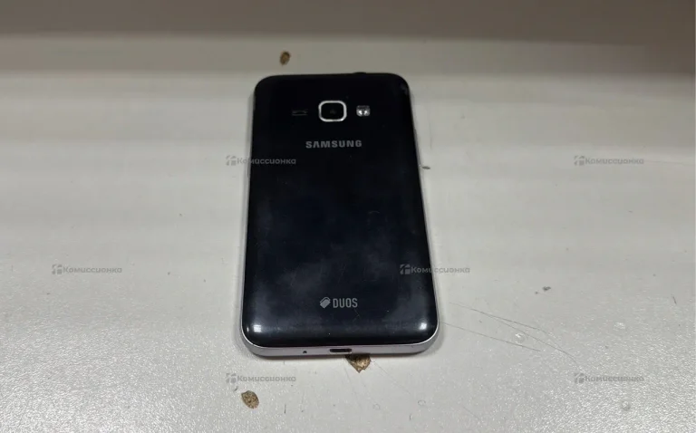 Samsung Galaxy J1 1/8 ГБ