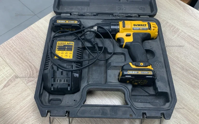 Дрель-шуруповерт dewalt DCD710C2
