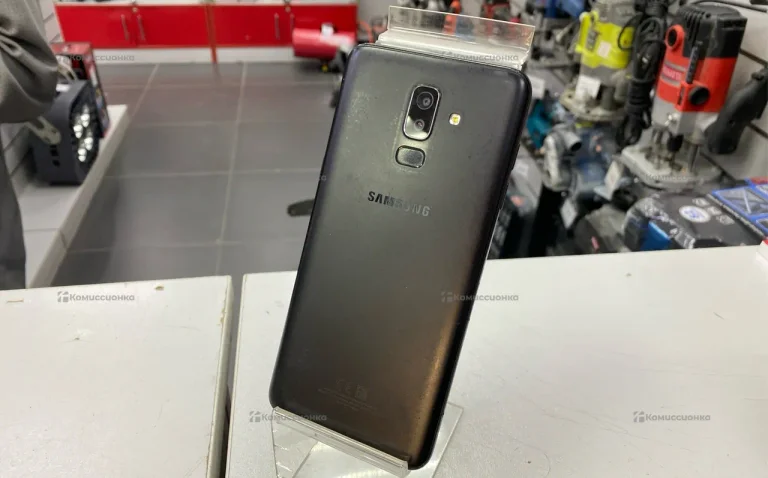 Samsung Galaxy J8 3/32Gb