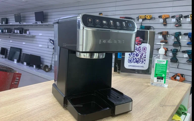 Кофеварка Polaris PCM 1540 Wi Fi