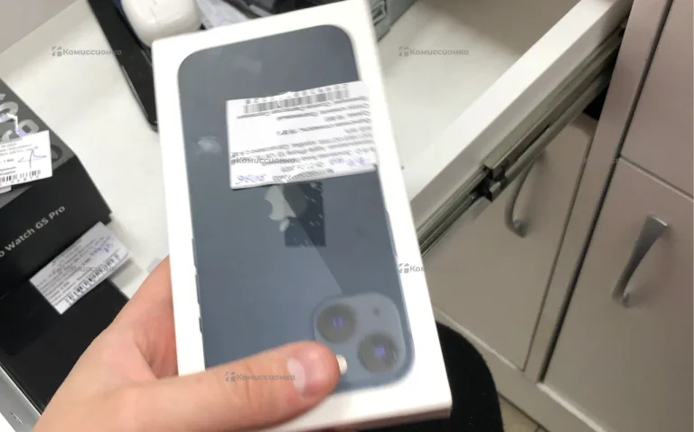Apple iPhone 13 128 ГБ.