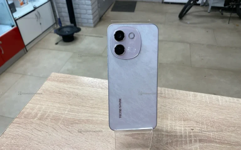 Tecno Spark 30 5G 6/128 ГБ