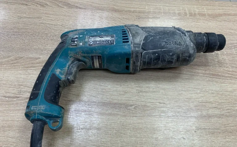 Перфоратор makita HR2470