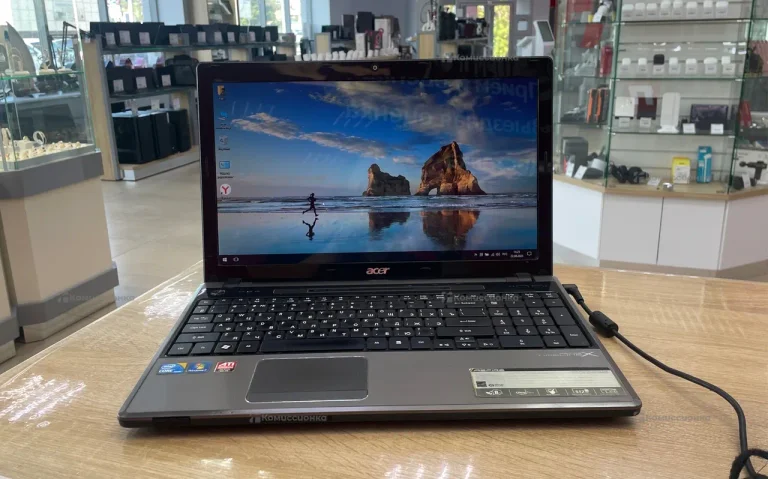 Ноутбук Acer 5820T