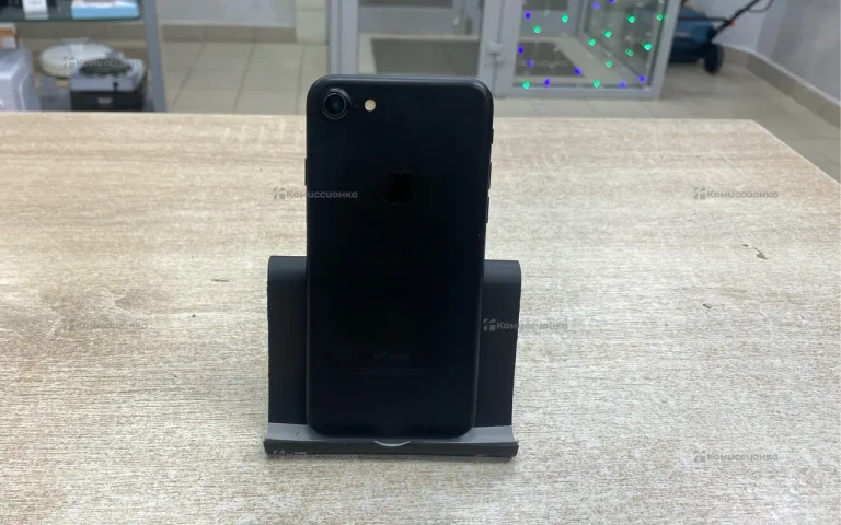 Apple iPhone 7 2/128 ГБ