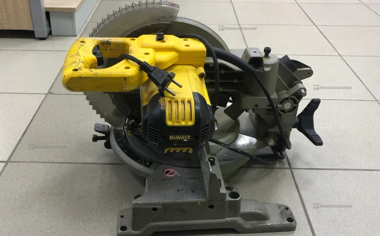 Торцовочная пила dewalt DW714