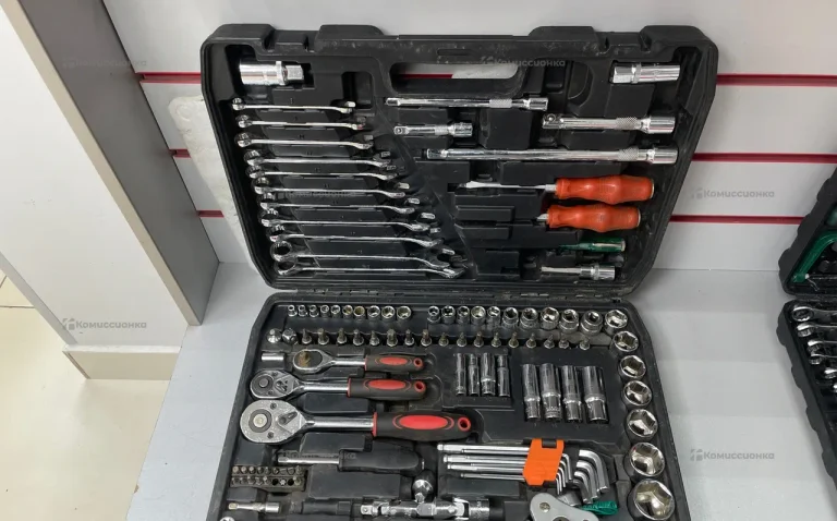 Автомобильный набор 121 PCS