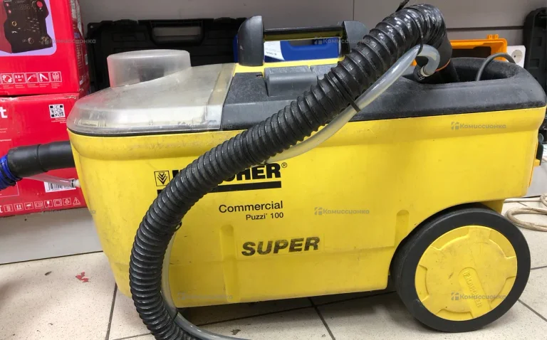 Пылесос  моющий Karcher Puzzi 100 super