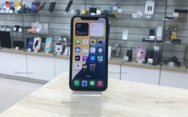 Apple iPhone XR 3/128 ГБ