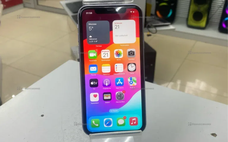 Apple iPhone 11 4/128 ГБ