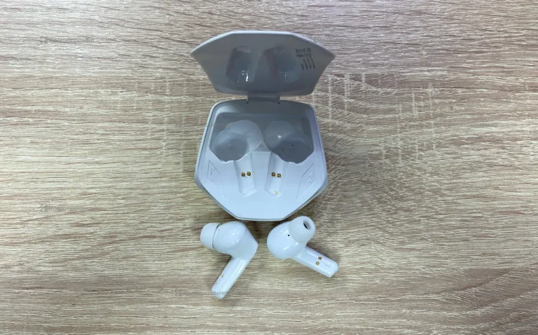 Наушники  Celebrat W26