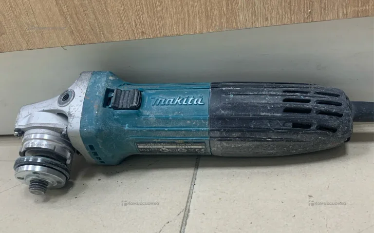 УШМ Makita GA5030 .