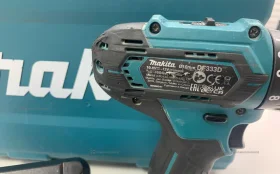 Аккумуляторная дрель-шуруповерт Makita DF333DWAE
