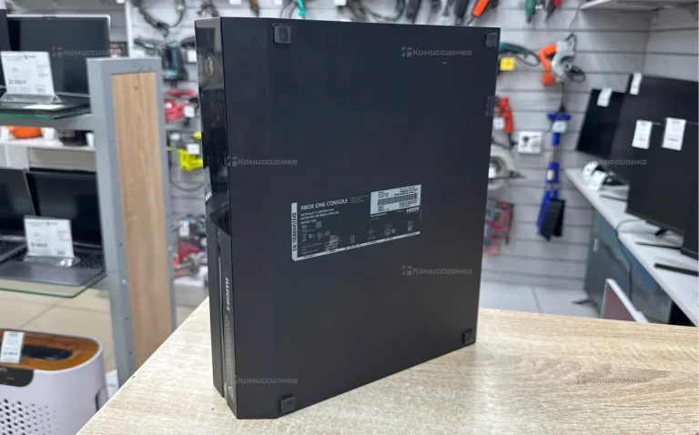 Приставка Xbox One 500Gb