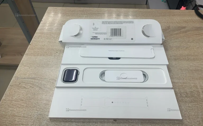 Часы  Apple Watch SE 2