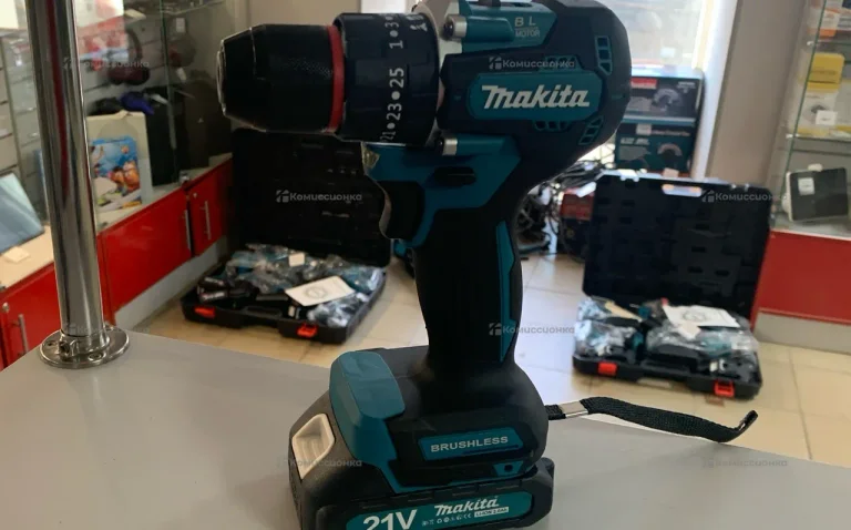 Шуруповерт Безсщеточный Makita 21V