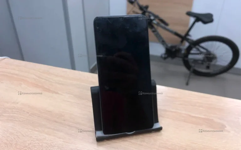 Realme C63 6/128Gb