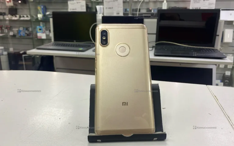 Xiaomi Redmi Note 5 4/64 ГБ